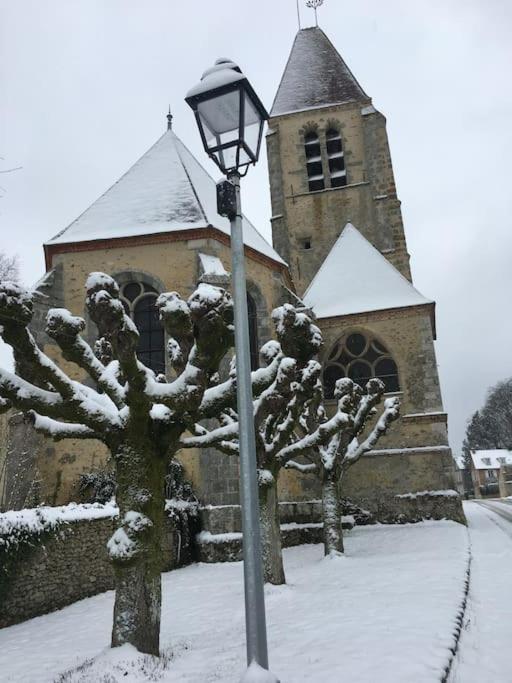 Gite D'Etape Du Tilleul, 4-8 Personnes La Celle-les-Bordes 外观 照片